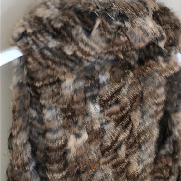 Greylin Racerback Rabbit Fur Vest - Picture 3 of 8